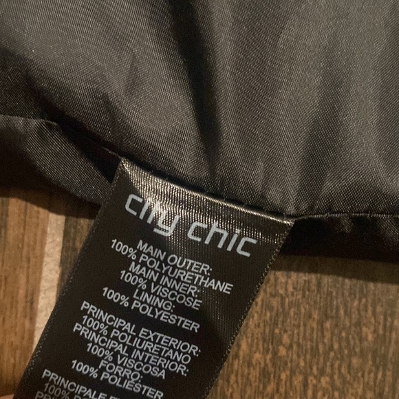 COPY - City Chic faux leather skirt - Picture 6 of 6